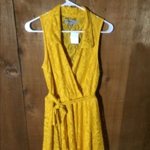 NWT Yellow Lace JR Large Dress—Belle Disneybound